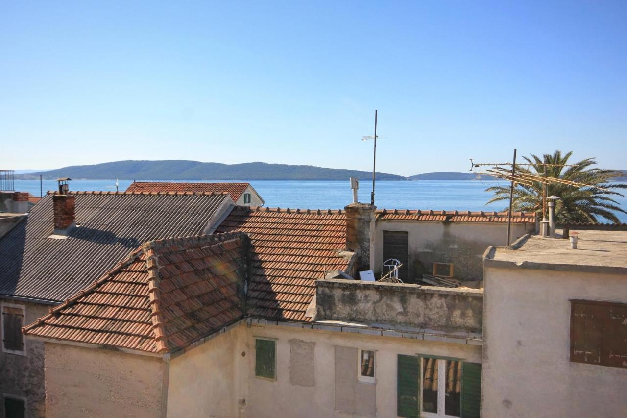 Apartments By The Sea Kastel Kambelovac, Kastela - 8679 Eksteriør billede