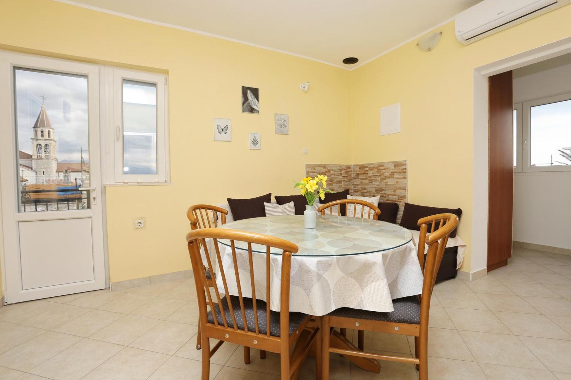 Apartments By The Sea Kastel Kambelovac, Kastela - 8679 Værelse billede